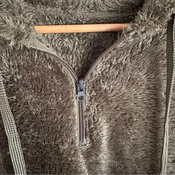 Teddy Bear Furry Long Sleeve Zip Up Sweater Hoodie with Ties Size Large - Picture 4 of 7